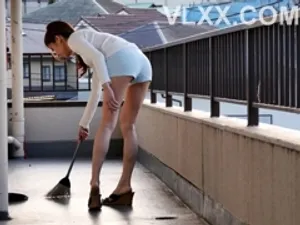 Địt nhau cùng cô bạn thân trong kỳ nghỉ hè oi nóng