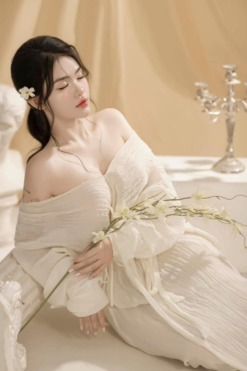 Chỉ vì con cu bự mà em nỡ cắm sừng bạn trai